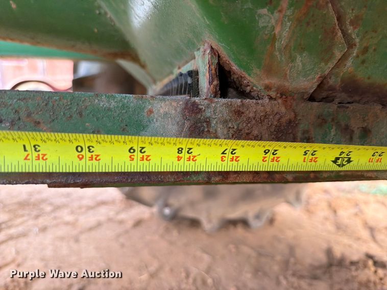 image for item FU1014 John Deere grain cart