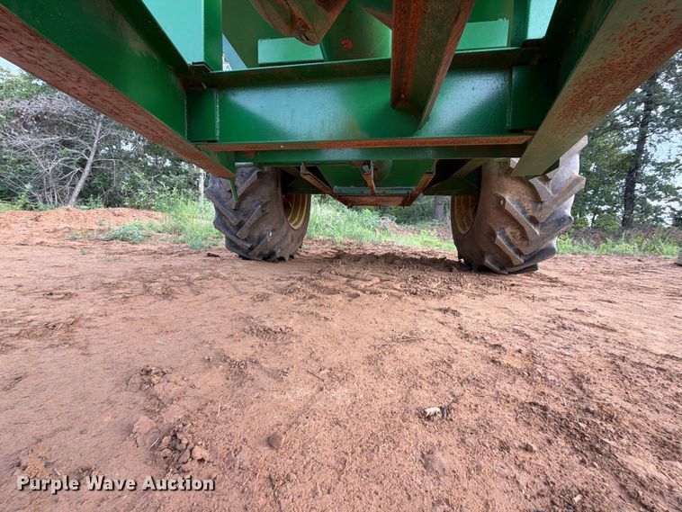 image for item FU1014 John Deere grain cart