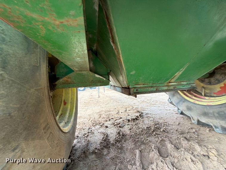 image for item FU1014 John Deere grain cart