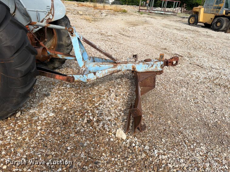 image for item FU4565 Ford tractor