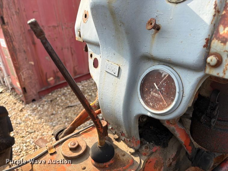 image for item FU4565 Ford tractor