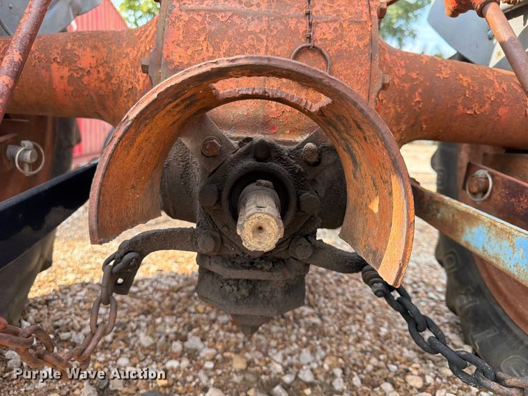 image for item FU4565 Ford tractor