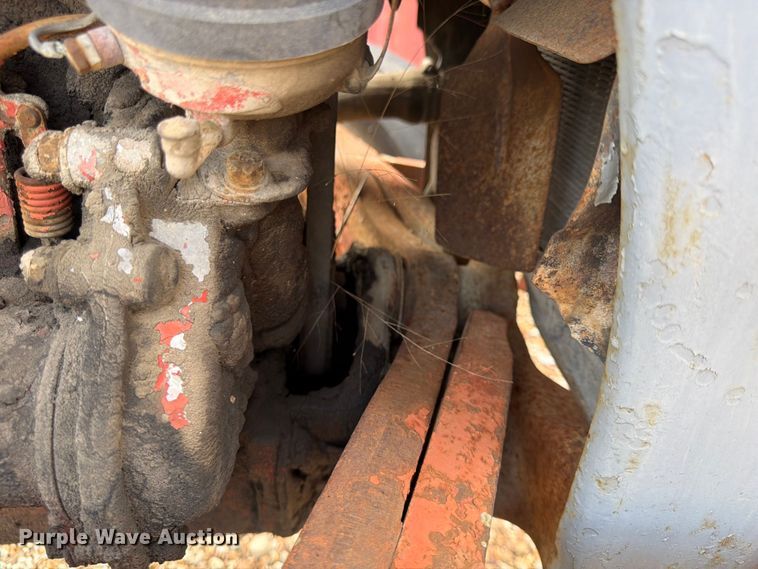 image for item FU4565 Ford tractor