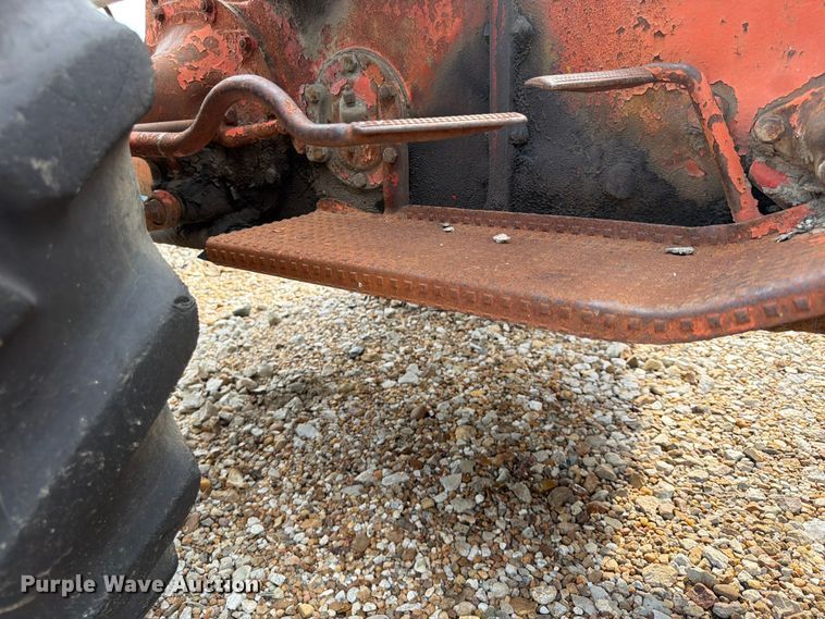 image for item FU4565 Ford tractor