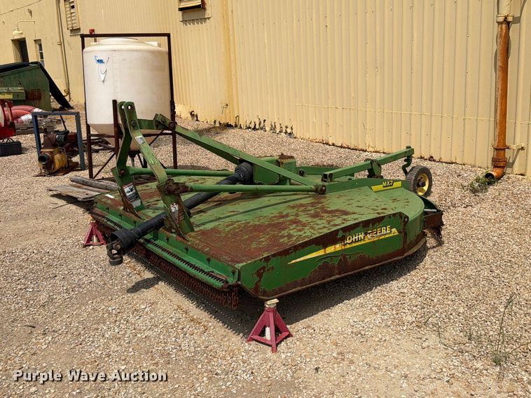 John Deere MX7 rotary mower