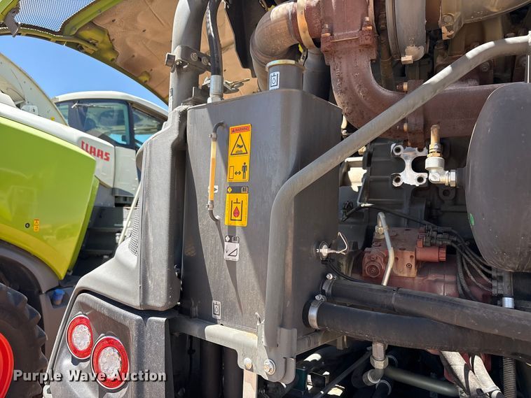 image for item JM9374 Claas Jaguar 990 forage harvester