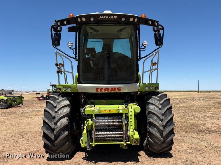 image for item JM9375 Claas Jaguar 990 forage harvester