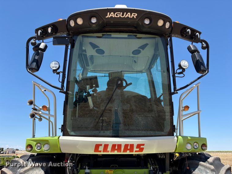 image for item JM9375 Claas Jaguar 990 forage harvester
