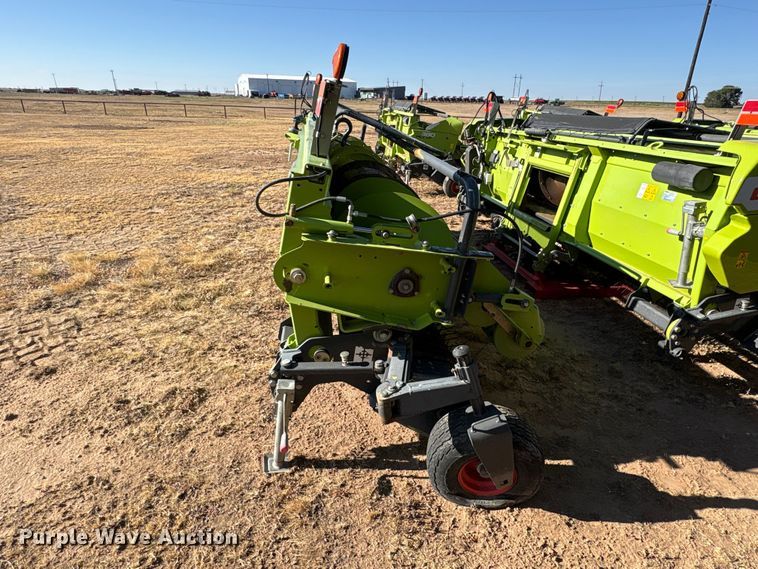 image for item JM9378 2017 Claas 380 pickup head
