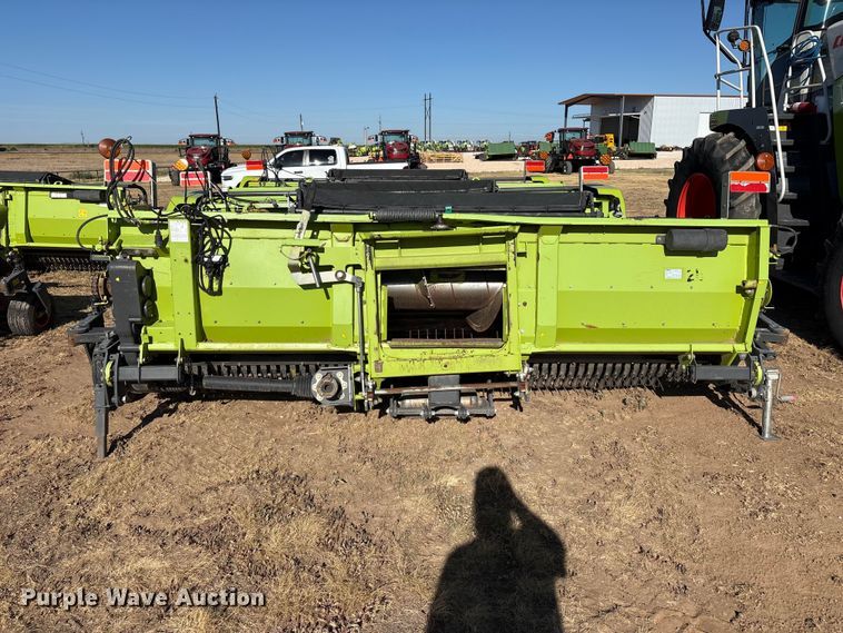 image for item JM9378 2017 Claas 380 pickup head