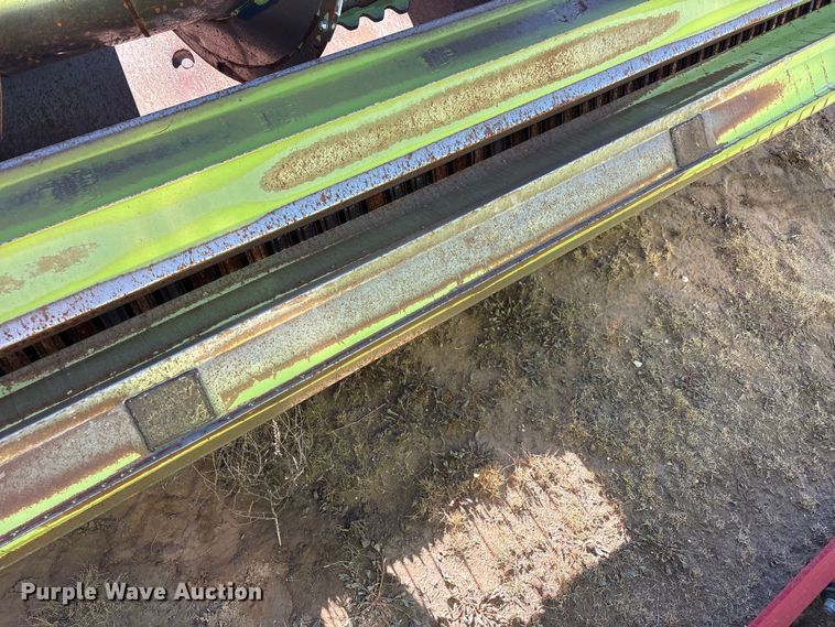 image for item JM9378 2017 Claas 380 pickup head
