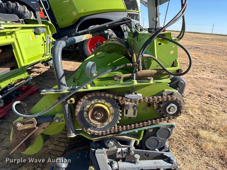 image for item JM9378 2017 Claas 380 pickup head