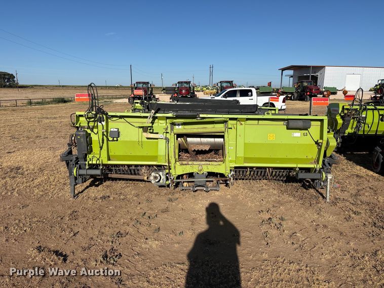 image for item JM9379 2019 Claas I36 380 pick up pickup head