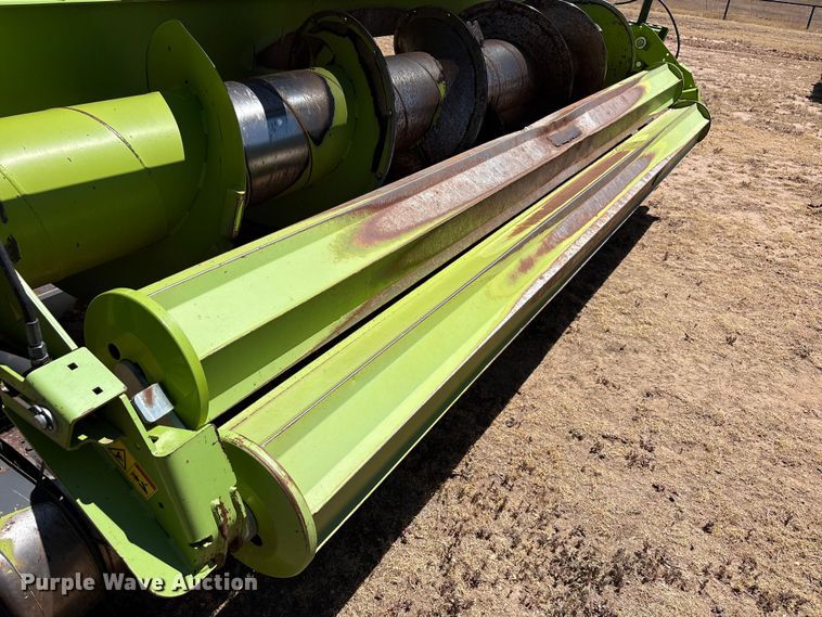 image for item JM9379 2019 Claas I36 380 pick up pickup head