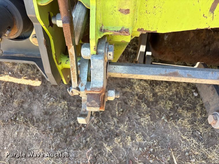 image for item JM9379 2019 Claas I36 380 pick up pickup head