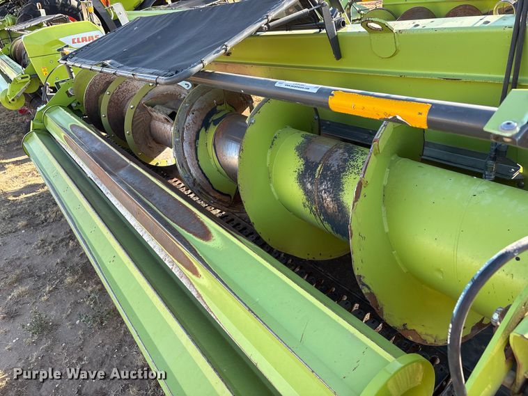 image for item JM9380 2018 Claas 380 pickup head