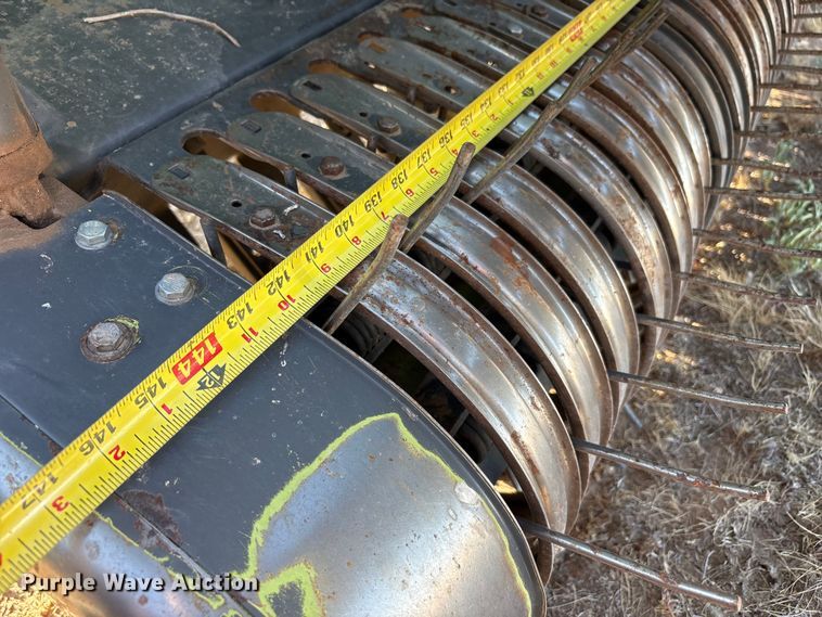 image for item JM9380 2018 Claas 380 pickup head