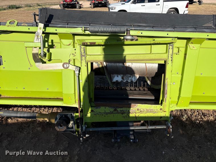 image for item JM9380 2018 Claas 380 pickup head