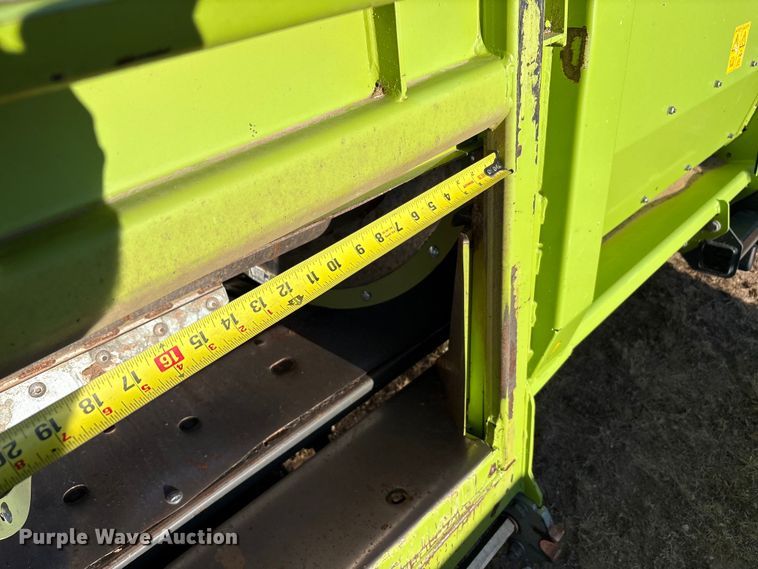 image for item JM9380 2018 Claas 380 pickup head