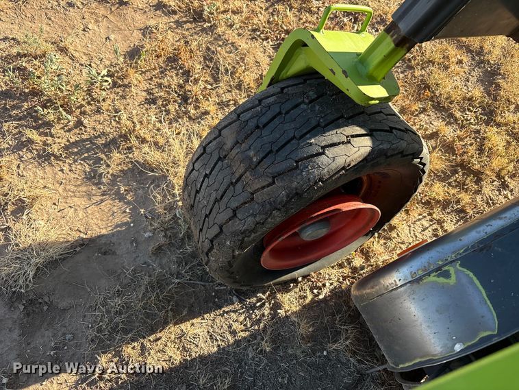 image for item JM9380 2018 Claas 380 pickup head