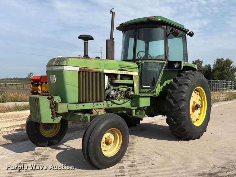 John Deere 4230 tractor