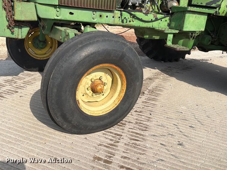 image for item MZ9799 John Deere 4230 tractor