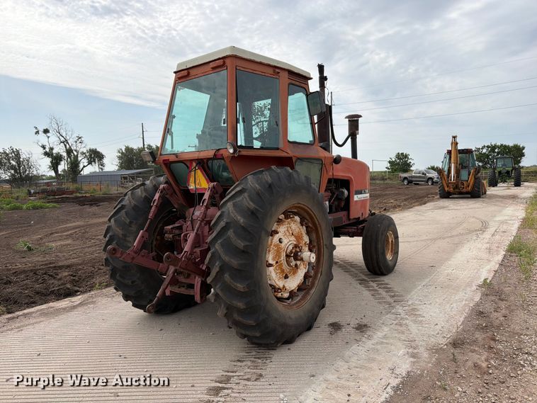 image for item MZ9800 Allis Chalmers A-C 7040 tractor