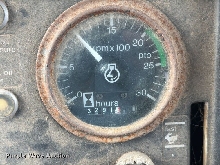 image for item MZ9800 Allis Chalmers A-C 7040 tractor