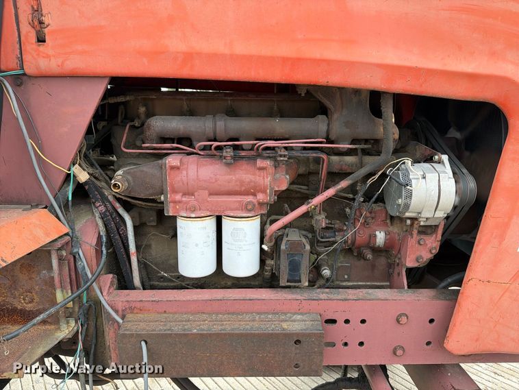 image for item MZ9800 Allis Chalmers A-C 7040 tractor