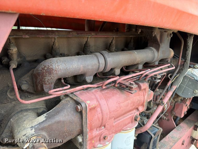 image for item MZ9800 Allis Chalmers A-C 7040 tractor