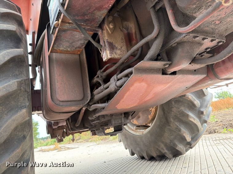 image for item MZ9800 Allis Chalmers A-C 7040 tractor