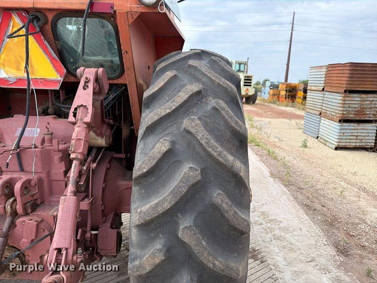 image for item MZ9800 Allis Chalmers A-C 7040 tractor