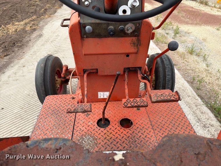 image for item MZ9801 Allis Chalmers Two-Twenty tractor