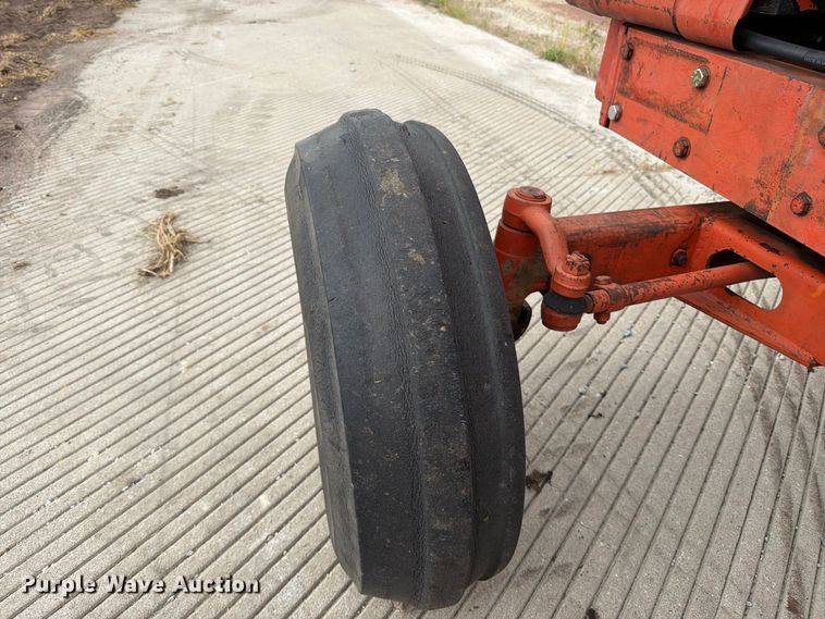image for item MZ9801 Allis Chalmers Two-Twenty tractor
