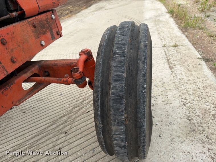 image for item MZ9801 Allis Chalmers Two-Twenty tractor