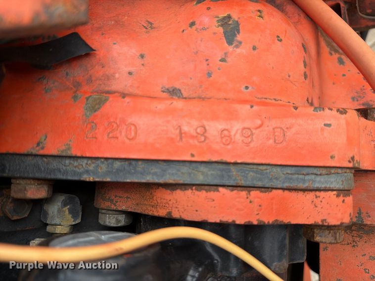image for item MZ9801 Allis Chalmers Two-Twenty tractor