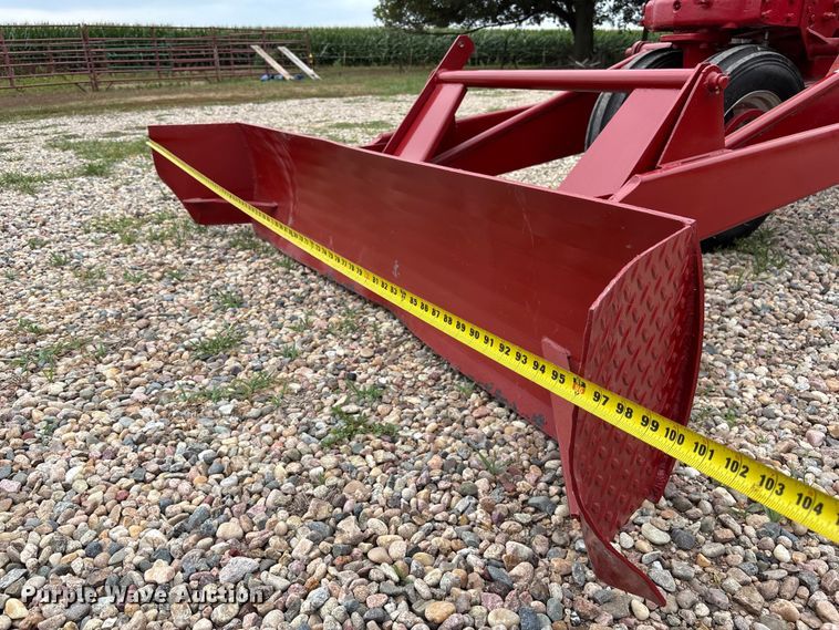 image for item NM9874 1946 McCormick Farmall H tractor