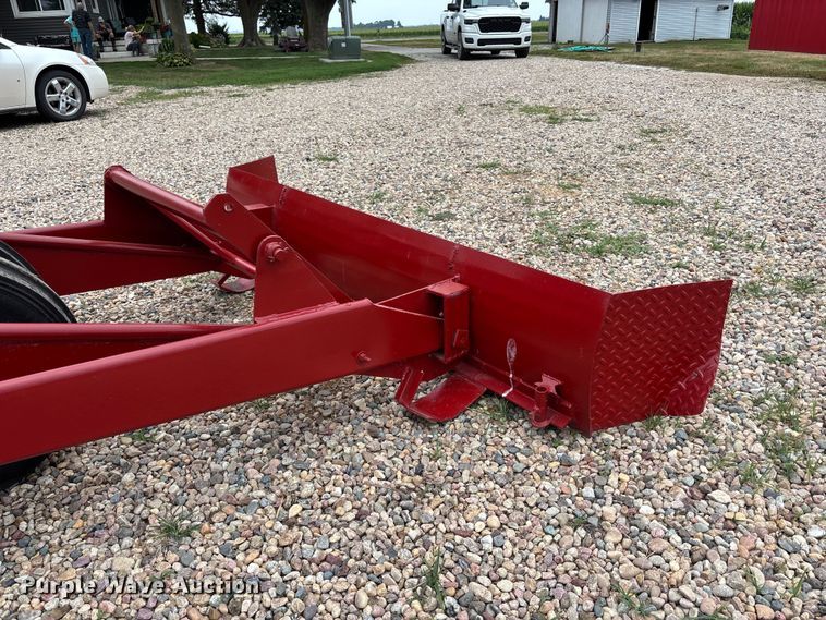 image for item NM9874 1946 McCormick Farmall H tractor