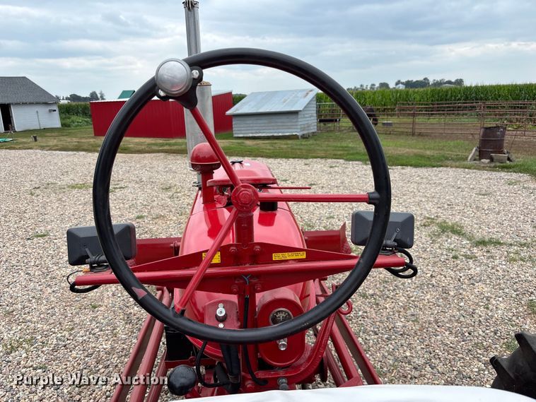 image for item NM9874 1946 McCormick Farmall H tractor