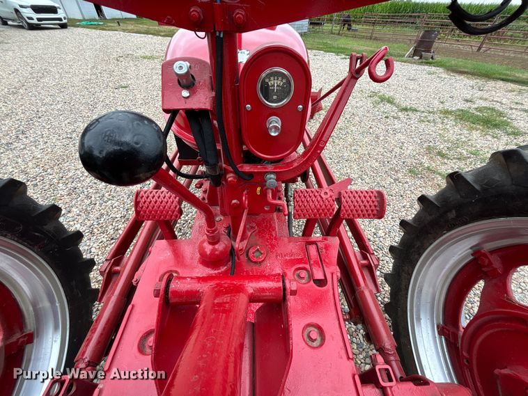 image for item NM9874 1946 McCormick Farmall H tractor