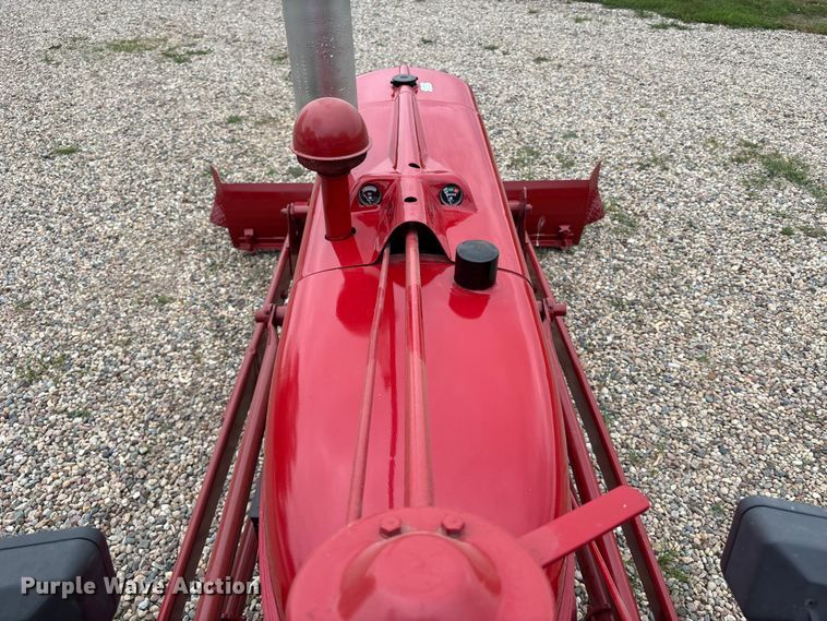 image for item NM9874 1946 McCormick Farmall H tractor