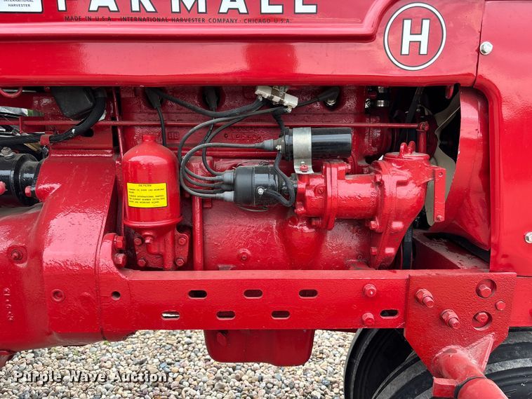 image for item NM9874 1946 McCormick Farmall H tractor