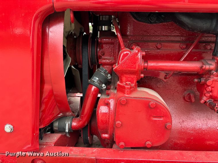 image for item NM9874 1946 McCormick Farmall H tractor