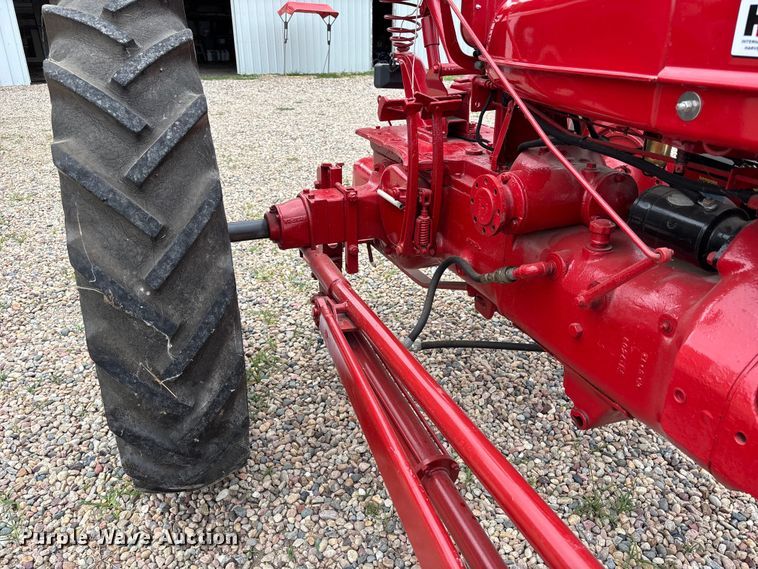 image for item NM9874 1946 McCormick Farmall H tractor
