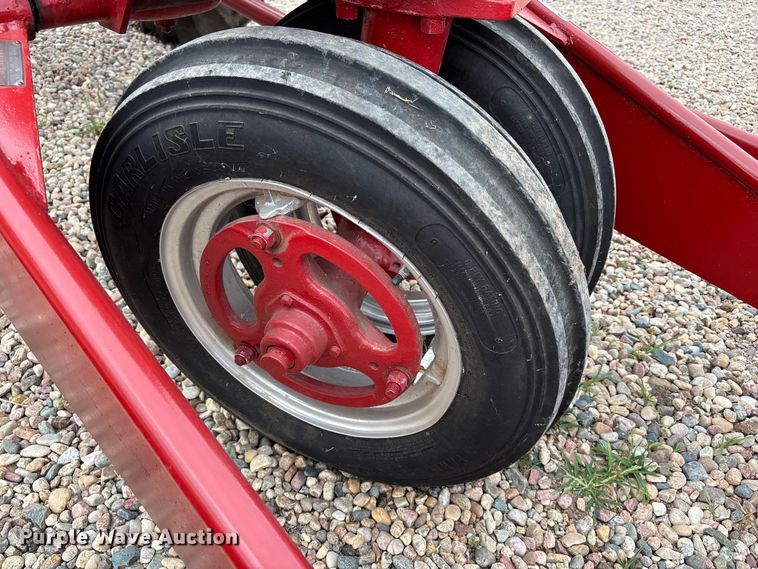 image for item NM9874 1946 McCormick Farmall H tractor