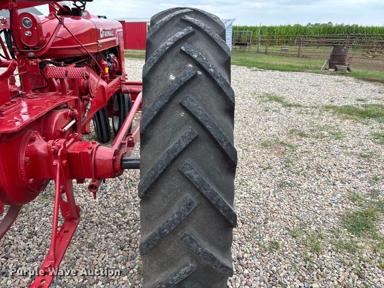 image for item NM9874 1946 McCormick Farmall H tractor