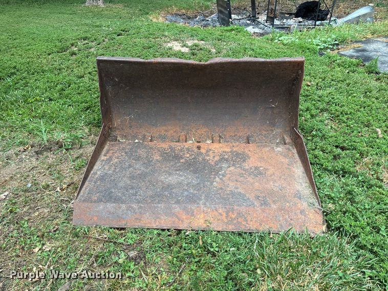 image for item NM9874 1946 McCormick Farmall H tractor