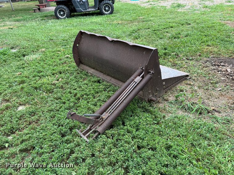 image for item NM9874 1946 McCormick Farmall H tractor