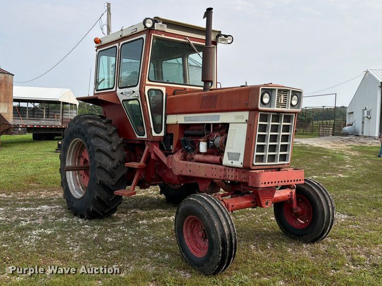 image for item OE9654 1974 International 966 tractor