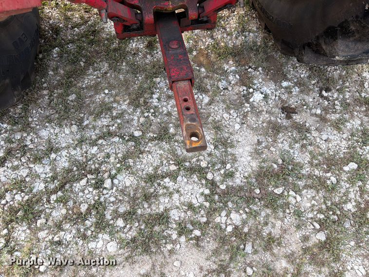 image for item OE9654 1974 International 966 tractor